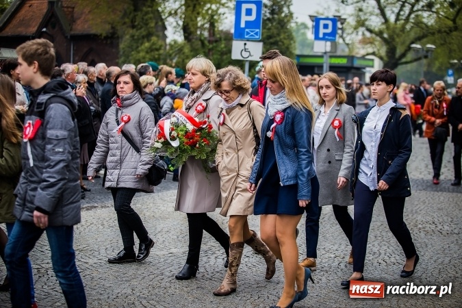 Zdjęcie w galerii na portalu naszraciborz.pl: Witaj maj, piękny maj, U Polaków błogi raj... wiadomości z regionu