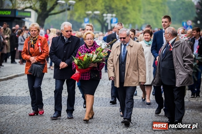 Zdjęcie w galerii na portalu naszraciborz.pl: Witaj maj, piękny maj, U Polaków błogi raj... wiadomości z regionu