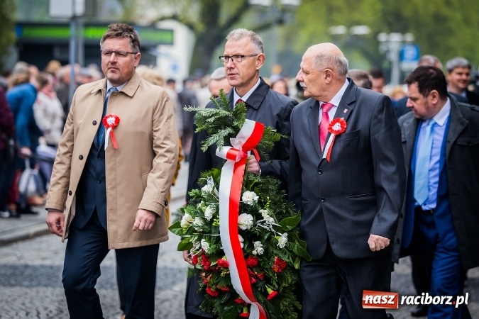 Zdjęcie w galerii na portalu naszraciborz.pl: Witaj maj, piękny maj, U Polaków błogi raj... wiadomości z regionu