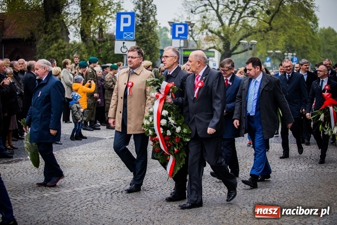 Zdjęcie w galerii na portalu naszraciborz.pl: Witaj maj, piękny maj, U Polaków błogi raj... wiadomości z regionu