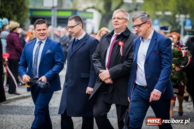 Zdjęcie w galerii na portalu naszraciborz.pl: Witaj maj, piękny maj, U Polaków błogi raj... wiadomości z regionu