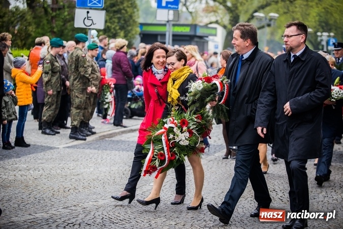 Zdjęcie w galerii na portalu naszraciborz.pl: Witaj maj, piękny maj, U Polaków błogi raj... wiadomości z regionu