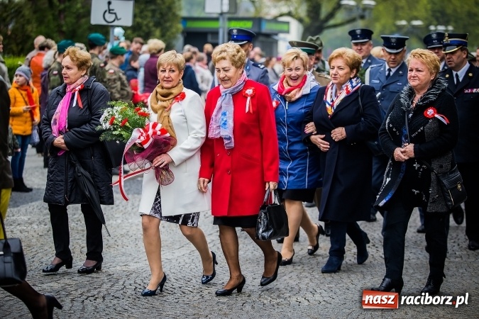Zdjęcie w galerii na portalu naszraciborz.pl: Witaj maj, piękny maj, U Polaków błogi raj... wiadomości z regionu