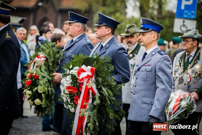 Zdjęcie w galerii na portalu naszraciborz.pl: Witaj maj, piękny maj, U Polaków błogi raj... wiadomości z regionu