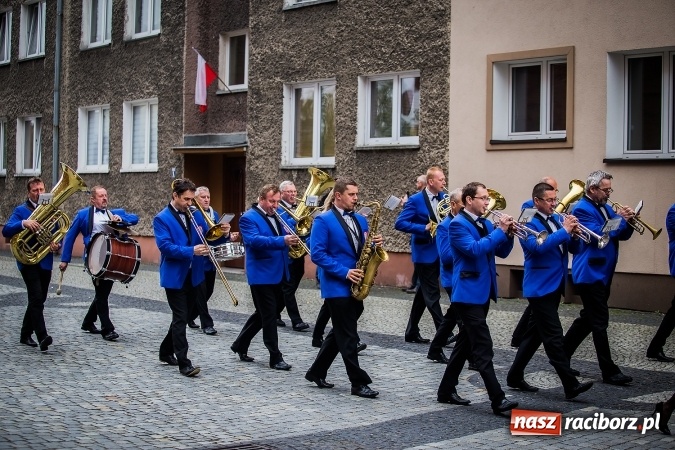 Zdjęcie w galerii na portalu naszraciborz.pl: Witaj maj, piękny maj, U Polaków błogi raj... wiadomości z regionu