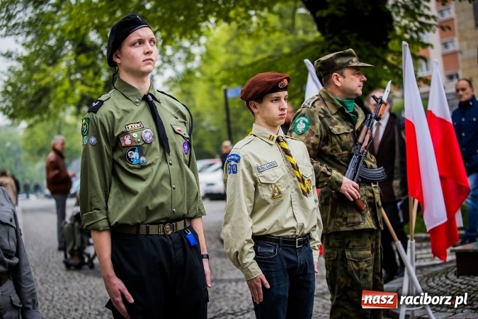 Zdjęcie w galerii na portalu naszraciborz.pl: Witaj maj, piękny maj, U Polaków błogi raj... wiadomości z regionu