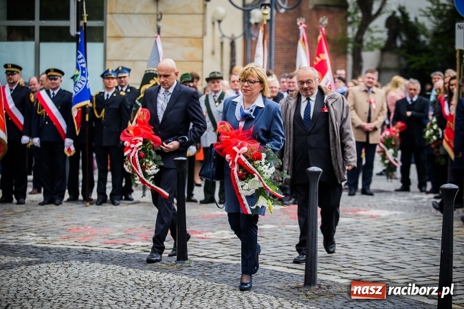 Zdjęcie w galerii na portalu naszraciborz.pl: Witaj maj, piękny maj, U Polaków błogi raj... wiadomości z regionu