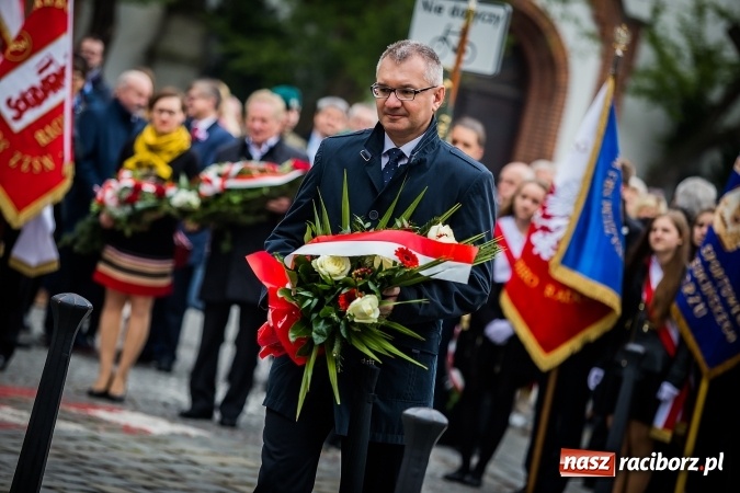 Zdjęcie w galerii na portalu naszraciborz.pl: Witaj maj, piękny maj, U Polaków błogi raj... wiadomości z regionu