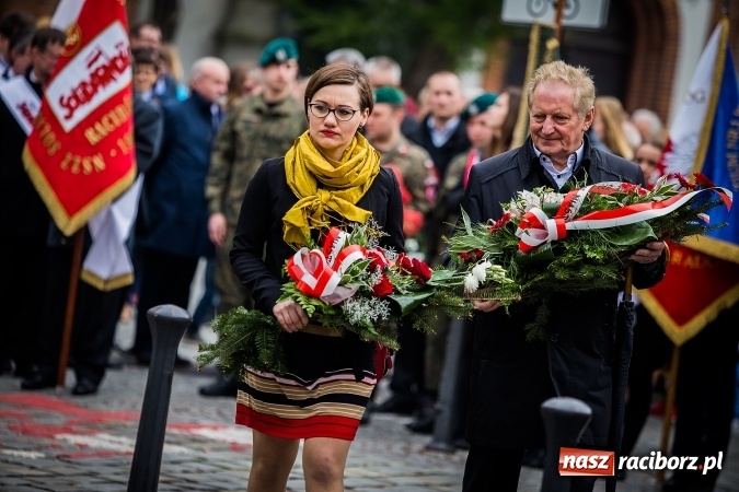 Zdjęcie w galerii na portalu naszraciborz.pl: Witaj maj, piękny maj, U Polaków błogi raj... wiadomości z regionu