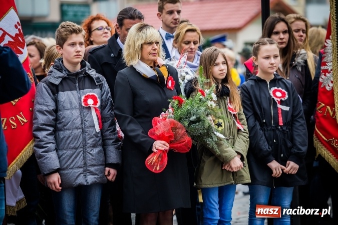 Zdjęcie w galerii na portalu naszraciborz.pl: Witaj maj, piękny maj, U Polaków błogi raj... wiadomości z regionu