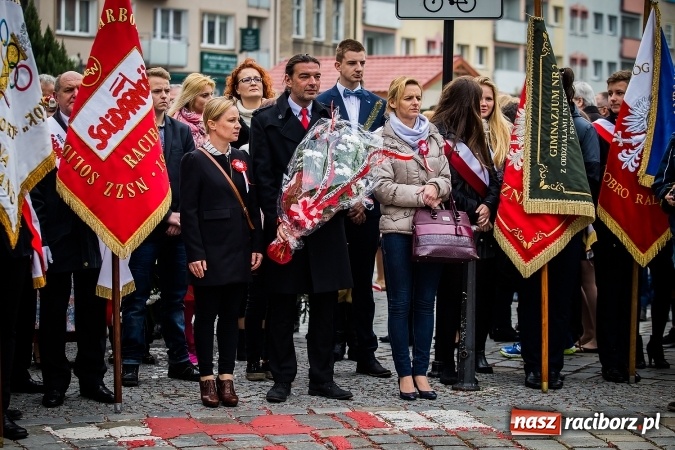 Zdjęcie w galerii na portalu naszraciborz.pl: Witaj maj, piękny maj, U Polaków błogi raj... wiadomości z regionu
