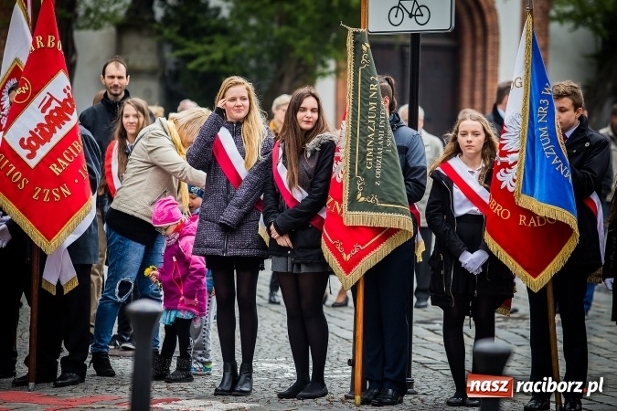 Zdjęcie w galerii na portalu naszraciborz.pl: Witaj maj, piękny maj, U Polaków błogi raj... wiadomości z regionu