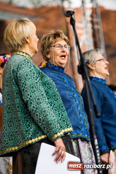 Zdjęcie w galerii na portalu naszraciborz.pl: Piknik z ułanami na zamkowym dziedzińcu  wiadomości z regionu