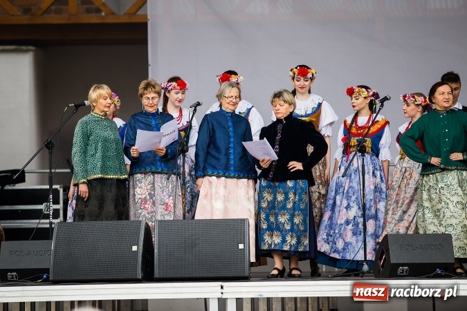 Zdjęcie w galerii na portalu naszraciborz.pl: Piknik z ułanami na zamkowym dziedzińcu  wiadomości z regionu