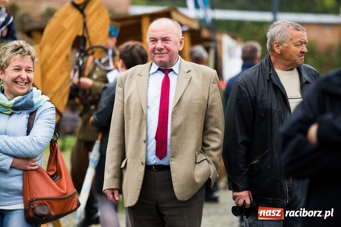 Zdjęcie w galerii na portalu naszraciborz.pl: Piknik z ułanami na zamkowym dziedzińcu  wiadomości z regionu