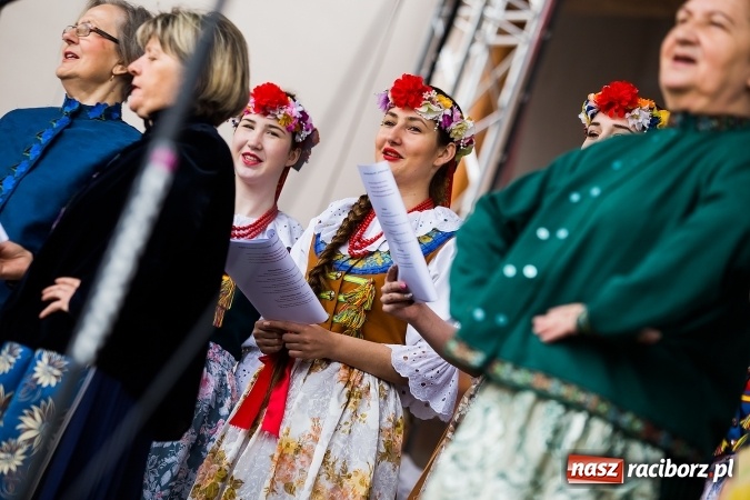 Zdjęcie w galerii na portalu naszraciborz.pl: Piknik z ułanami na zamkowym dziedzińcu  wiadomości z regionu