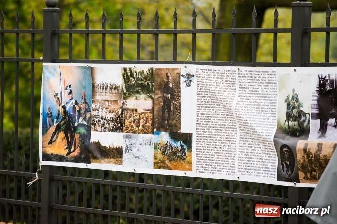 Zdjęcie w galerii na portalu naszraciborz.pl: Piknik z ułanami na zamkowym dziedzińcu  wiadomości z regionu