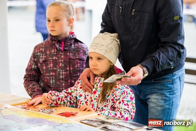 Zdjęcie w galerii na portalu naszraciborz.pl: Piknik z ułanami na zamkowym dziedzińcu  wiadomości z regionu