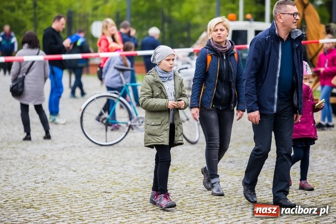 Zdjęcie w galerii na portalu naszraciborz.pl: Piknik z ułanami na zamkowym dziedzińcu  wiadomości z regionu