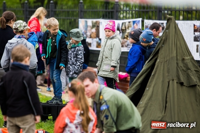 Zdjęcie w galerii na portalu naszraciborz.pl: Piknik z ułanami na zamkowym dziedzińcu  wiadomości z regionu
