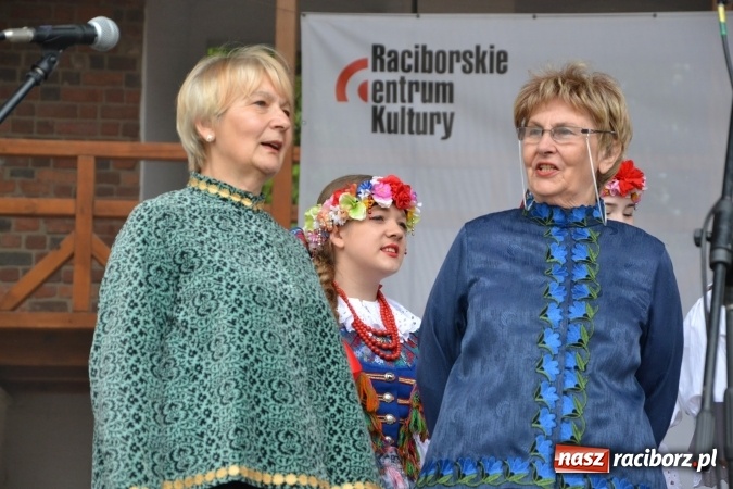 Zdjęcie w galerii na portalu naszraciborz.pl: Piknik z ułanami na zamkowym dziedzińcu  wiadomości z regionu