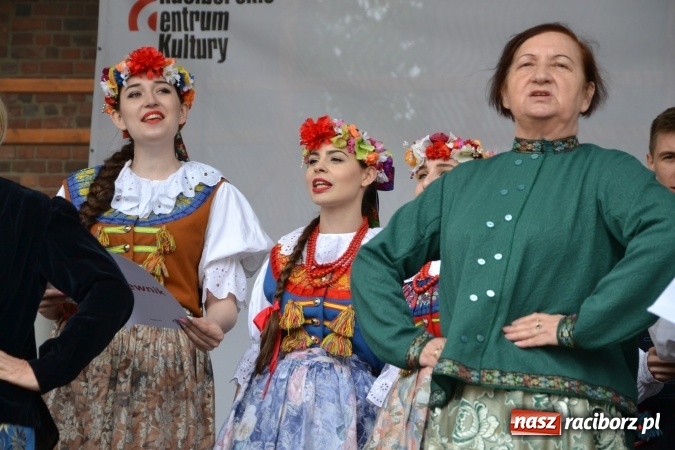 Zdjęcie w galerii na portalu naszraciborz.pl: Piknik z ułanami na zamkowym dziedzińcu  wiadomości z regionu