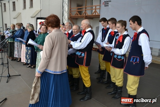Zdjęcie w galerii na portalu naszraciborz.pl: Piknik z ułanami na zamkowym dziedzińcu  wiadomości z regionu