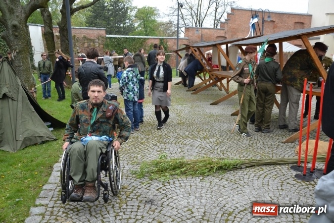 Zdjęcie w galerii na portalu naszraciborz.pl: Piknik z ułanami na zamkowym dziedzińcu  wiadomości z regionu