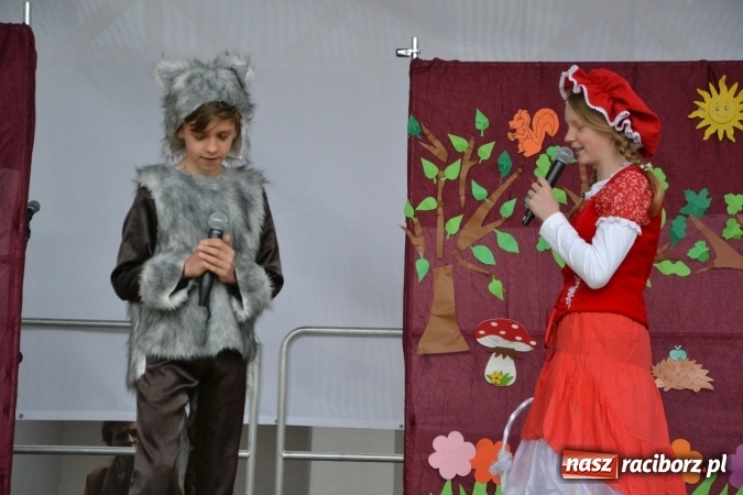 Zdjęcie w galerii na portalu naszraciborz.pl: Piknik z ułanami na zamkowym dziedzińcu  wiadomości z regionu