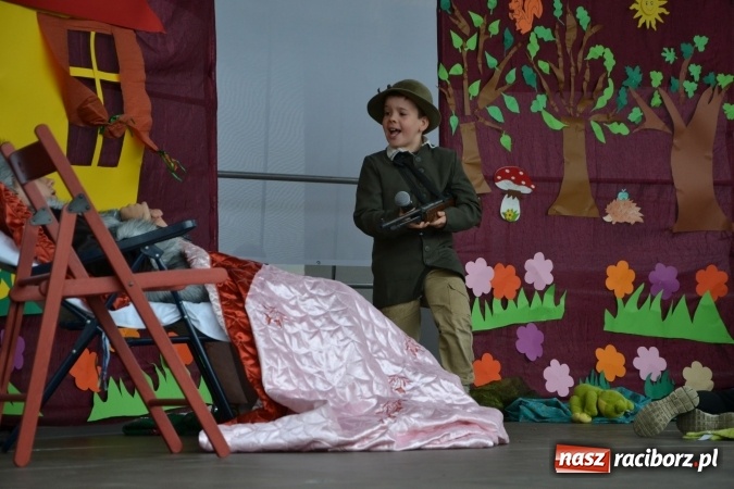 Zdjęcie w galerii na portalu naszraciborz.pl: Piknik z ułanami na zamkowym dziedzińcu  wiadomości z regionu