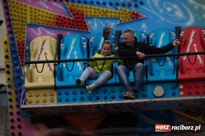 Zdjęcie w galerii na portalu naszraciborz.pl: Muzyką biesiadną rozpoczął się trzeci dzień majówki w Nędzy  wiadomości z regionu