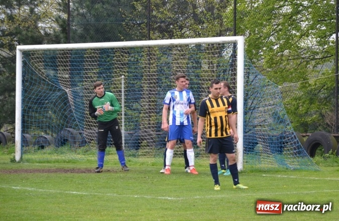 Zdjęcie w galerii na portalu naszraciborz.pl: Lider z Gaszowic nie sprostał gościom z Jankowic  wiadomości z regionu