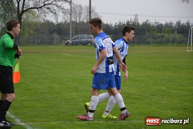 Zdjęcie w galerii na portalu naszraciborz.pl: Lider z Gaszowic nie sprostał gościom z Jankowic  wiadomości z regionu