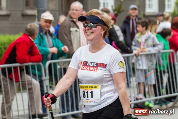 Zdjęcie w galerii na portalu naszraciborz.pl: Z kijkami przez siedem kilometrów po Raciborzu  wiadomości z regionu