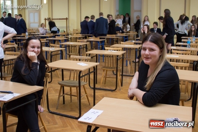 Zdjęcie w galerii na portalu naszraciborz.pl: W raciborskim Ekonomiku pełna koncentracja  wiadomości z regionu