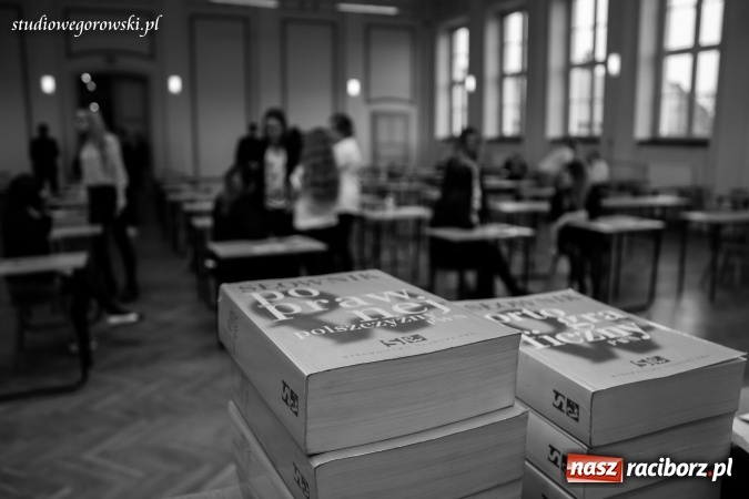 Zdjęcie w galerii na portalu naszraciborz.pl: W raciborskim Ekonomiku pełna koncentracja  wiadomości z regionu