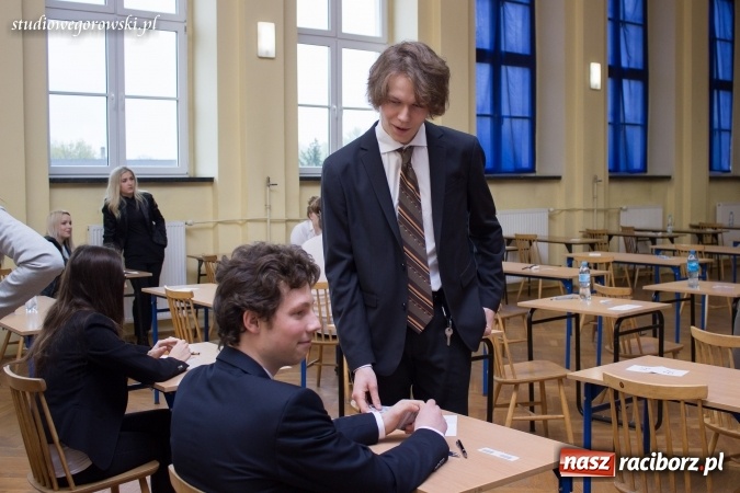 Zdjęcie w galerii na portalu naszraciborz.pl: W raciborskim Ekonomiku pełna koncentracja  wiadomości z regionu