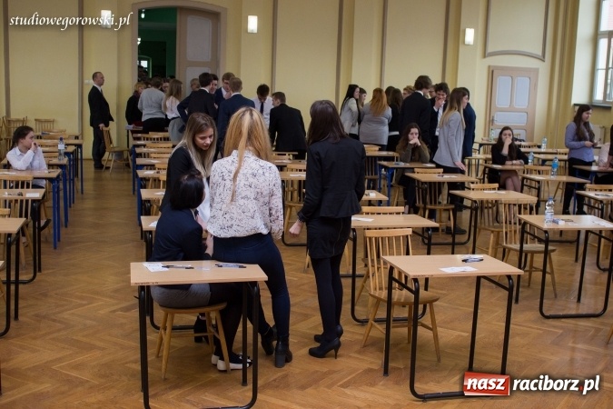 Zdjęcie w galerii na portalu naszraciborz.pl: W raciborskim Ekonomiku pełna koncentracja  wiadomości z regionu