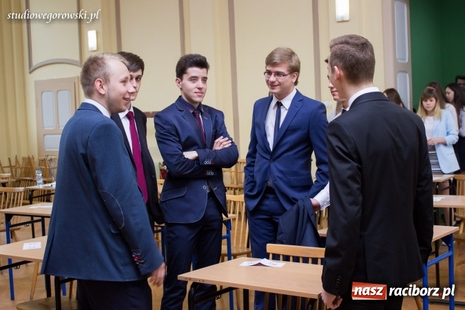 Zdjęcie w galerii na portalu naszraciborz.pl: W raciborskim Ekonomiku pełna koncentracja  wiadomości z regionu