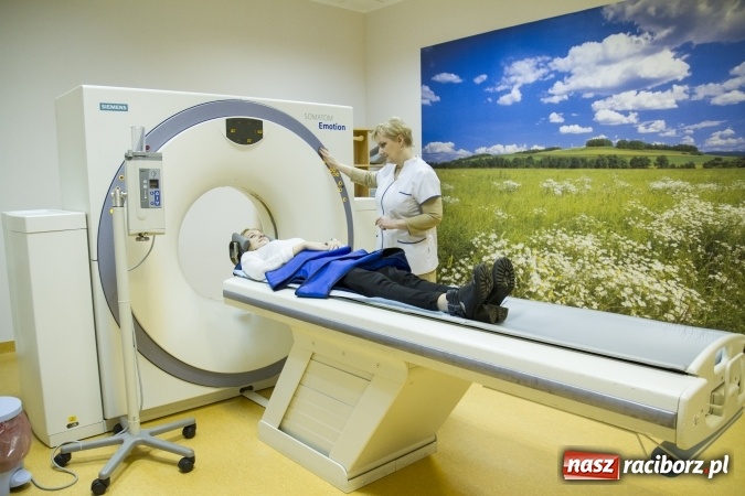 Zdjęcie w galerii na portalu naszraciborz.pl: Cierpisz na ból kręgosłupa lub stawów? Zgłoś się do Wodzisławskiego Centrum Diagnostyki Obrazowej! wiadomości z regionu