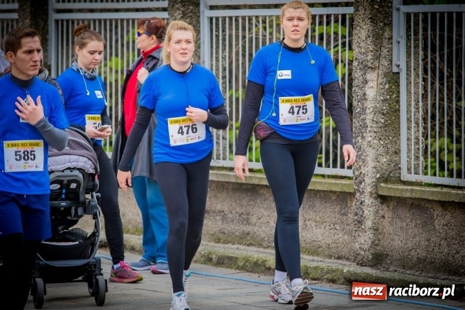 Zdjęcie w galerii na portalu naszraciborz.pl: Studenci i wykładowcy PWSZ w Raciborzu uczestnikami X Biegu bez Granic wiadomości z regionu