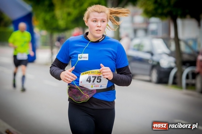 Zdjęcie w galerii na portalu naszraciborz.pl: Studenci i wykładowcy PWSZ w Raciborzu uczestnikami X Biegu bez Granic wiadomości z regionu