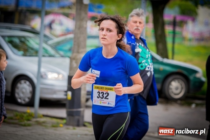 Zdjęcie w galerii na portalu naszraciborz.pl: Studenci i wykładowcy PWSZ w Raciborzu uczestnikami X Biegu bez Granic wiadomości z regionu