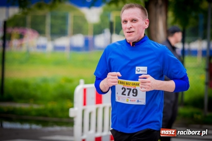 Zdjęcie w galerii na portalu naszraciborz.pl: Studenci i wykładowcy PWSZ w Raciborzu uczestnikami X Biegu bez Granic wiadomości z regionu