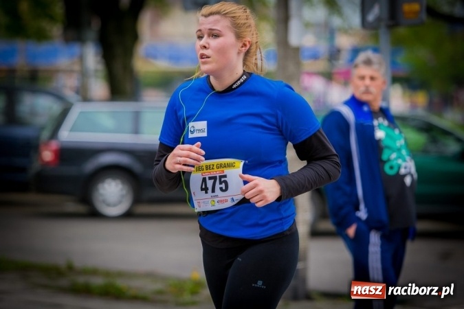 Zdjęcie w galerii na portalu naszraciborz.pl: Studenci i wykładowcy PWSZ w Raciborzu uczestnikami X Biegu bez Granic wiadomości z regionu