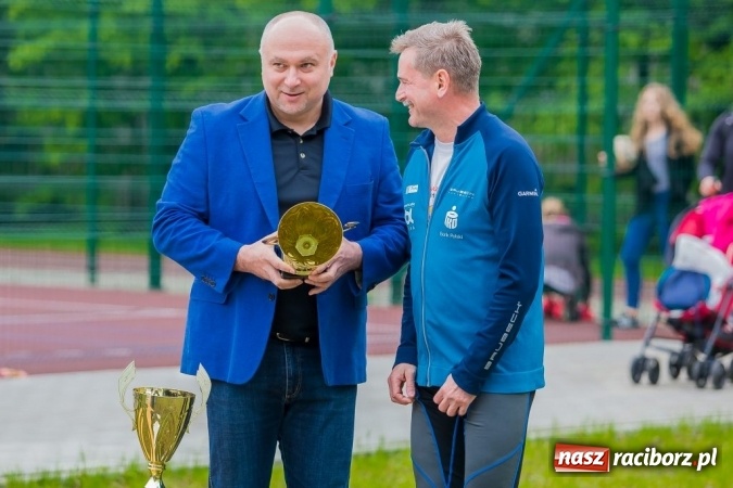 Zdjęcie w galerii na portalu naszraciborz.pl: Studenci i wykładowcy PWSZ w Raciborzu uczestnikami X Biegu bez Granic wiadomości z regionu