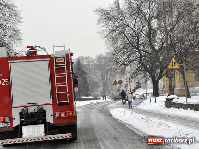 Zdjęcie w galerii na portalu naszraciborz.pl: ALARM w sądzie i prokuraturze wiadomości z regionu
