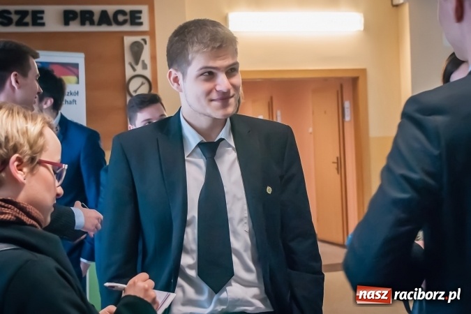 Zdjęcie w galerii na portalu naszraciborz.pl: Matura z matematyki - uczniowie Mechanika zadowoleni po egzaminie  wiadomości z regionu