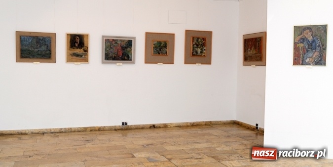 Zdjęcie w galerii na portalu naszraciborz.pl: WEHIKUŁ DLA WYOBRAŹNI - malarstwo Jana Cybisa w raciborskim Muzeum  wiadomości z regionu