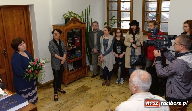 Zdjęcie w galerii na portalu naszraciborz.pl: WEHIKUŁ DLA WYOBRAŹNI - malarstwo Jana Cybisa w raciborskim Muzeum  wiadomości z regionu